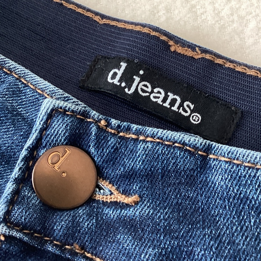 d. jeans Women’s Straight Leg denim Jeans , size 14, Dark Blue, Size 14 - Picture 7 of 7